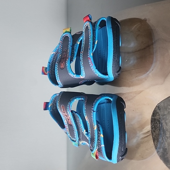 KEEN Knotch Creek Blue Sandal Boys 10 - Picture 2 of 8